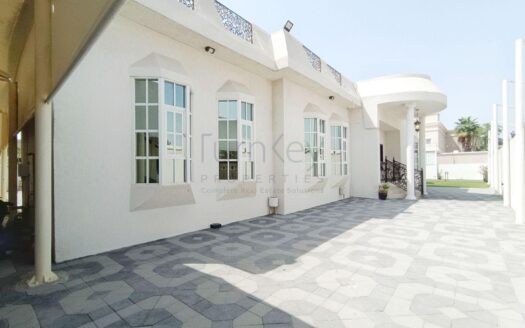Luxurious 7-Bedroom Villa in Umm Suqeim 2