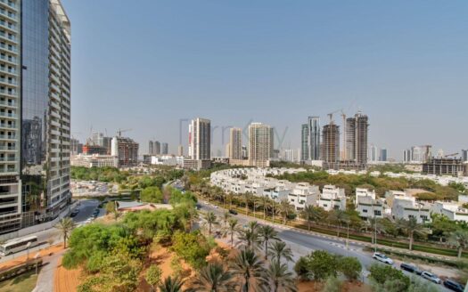 Spacious | Park Facing | Ready to move in