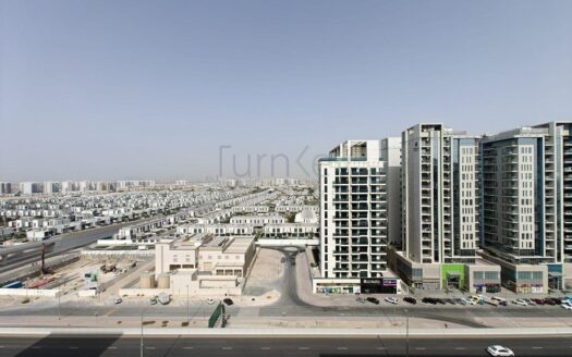 2 Bedrooms | High Floor | Vacant | Balcony