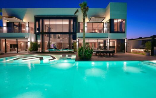 BEST DEAL GUARANTEED I MODERN 6 BED MANSION