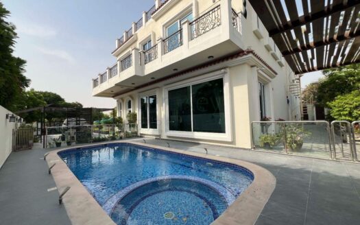 7 Bedroom  With Lift and Pool, very Spacious Vastu