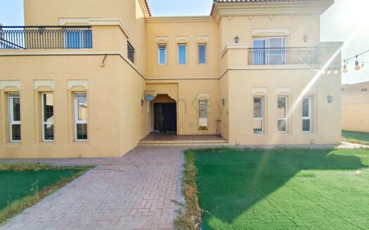 Spacious 6BR+Maid | Huge Plot | Best Location